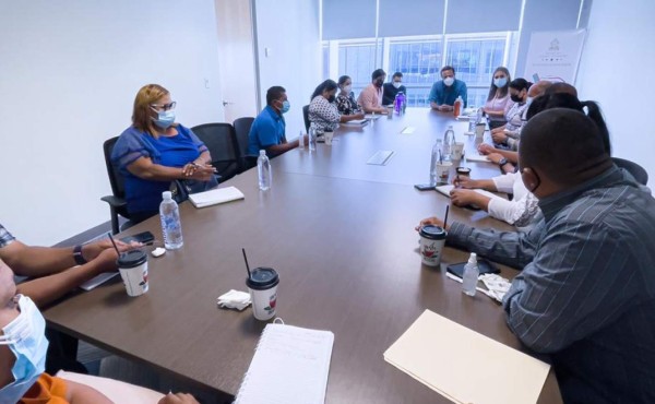 Finanzas y Educación socializarán aumento salarial de docentes de Proheco