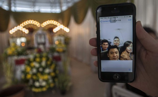 El último 'selfie' tomado a bordo del fatal vuelo de AirAsia