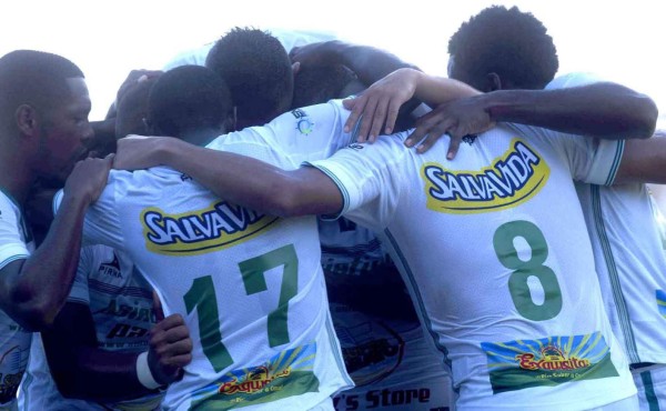 Platense sigue intratable y goleó al Honduras Progreso