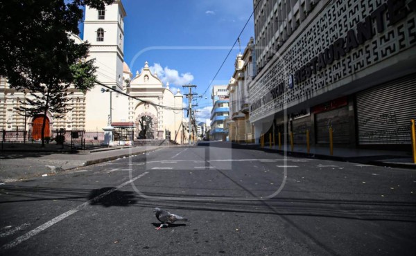 Calles de Honduras lucen vacías por toque de queda por coronavirus