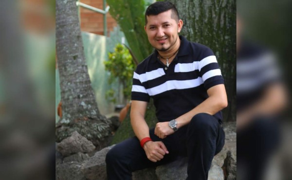 Merlin Pineda, un artista que destaca la belleza de Honduras