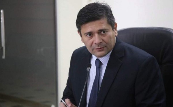 Diputado de Venezuela es envenenado y fallece su primo