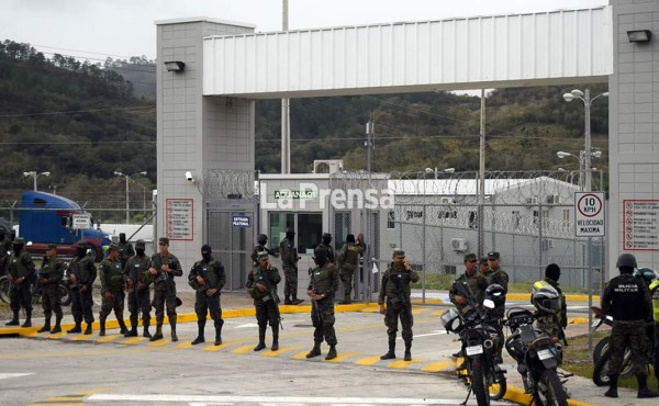 Es prioridad recuperar la gobernabilidad de las cárceles, afirma experta