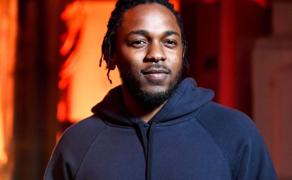 Kendrick Lamar eschuchó a fan decir 'negro' y detiene concierto