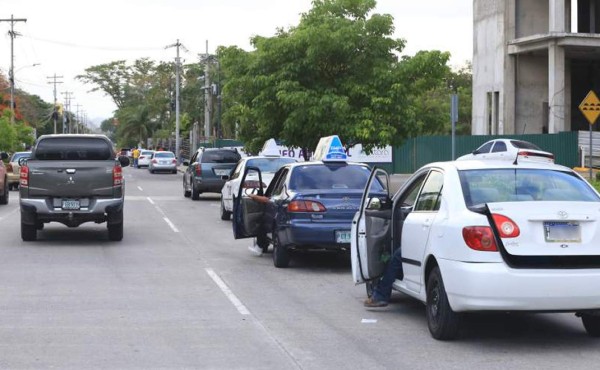 Taxis VIP crecen en más de un 50%, pero IHTT no los reconoce