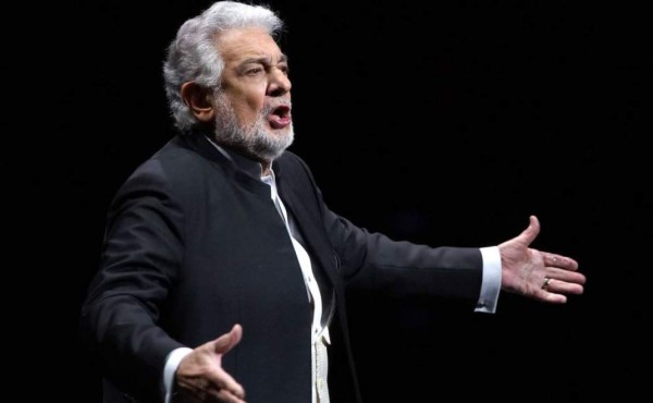 España defiende a su divo Plácido Domingo tras denuncias de acoso sexual