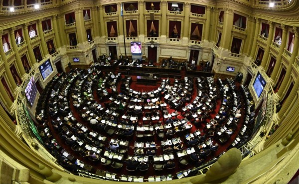 En histórica decisión, el Senado convierte en legal el aborto en Argentina