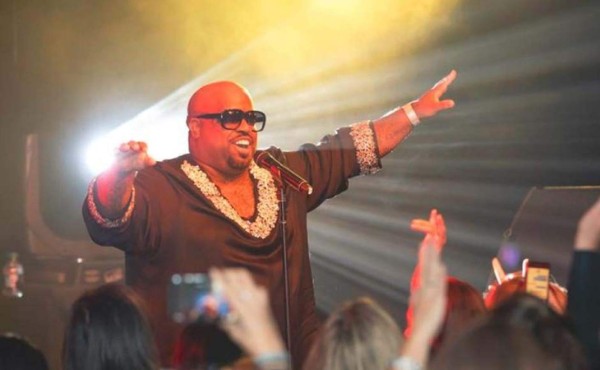 Teléfono explota en la cara de rapero CeeLo Green