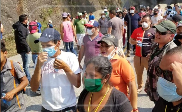 Pobladores se resisten al ingreso de ajenos a Santa Rosa para evitar contagios de COVID-19