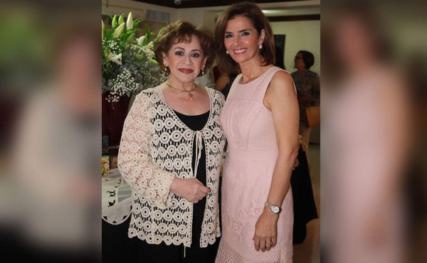 Distinción a la pionera de Amah