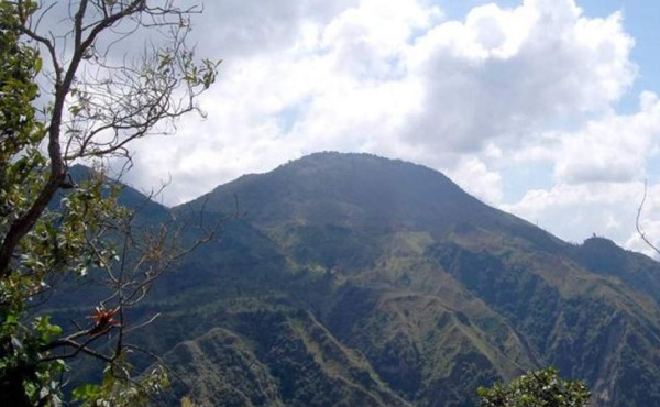 Descubren nuevo volcán 'potencialmente' peligroso en Colombia 