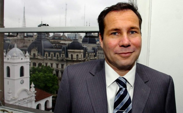 Argentina: Nisman estaba de rodillas cuando recibió el disparo&nbsp;&nbsp;