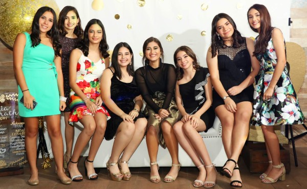 Fiesta por los quince años de Valeria Ortiz