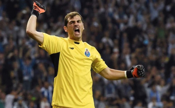 Iker Casillas afirma que quiere retirarse en el Oporto
