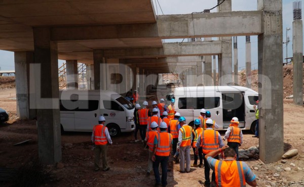 Presidente del aeropuerto de Múnich visita Palmerola