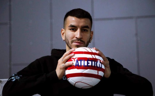 Ángel Correa: 'Sufro mucho en la banda derecha'  