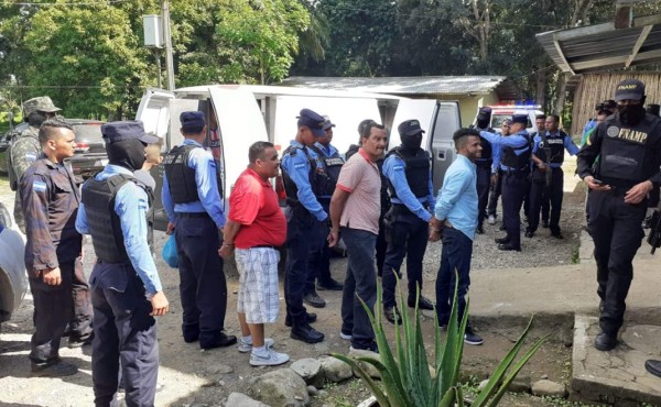 22 reclusos son trasladados de cárcel de La Ceiba a una de El Porvenir