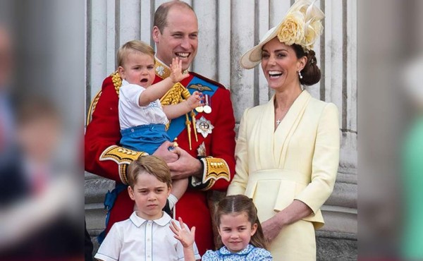 Hijos de Kate y William aplauden a héroes que luchan contra el coronavirus en Reino Unido