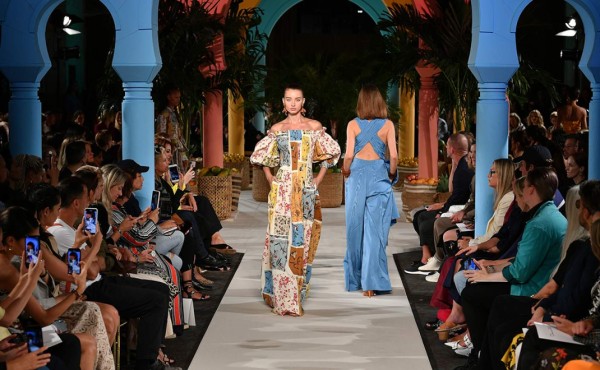 Amazon lanza sus tiendas de lujo en línea