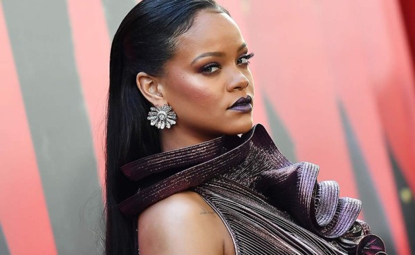 Rihanna arremete contra Donald Trump por utilizar una de sus canciones