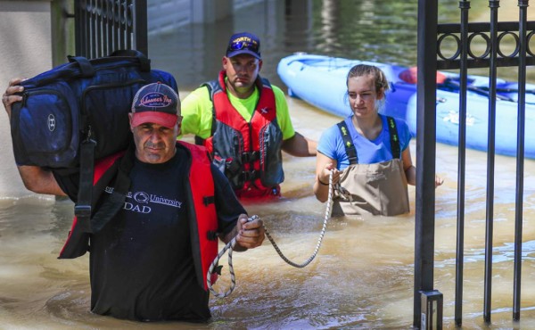 El Sol permite a Houston iniciar su traumática recuperación