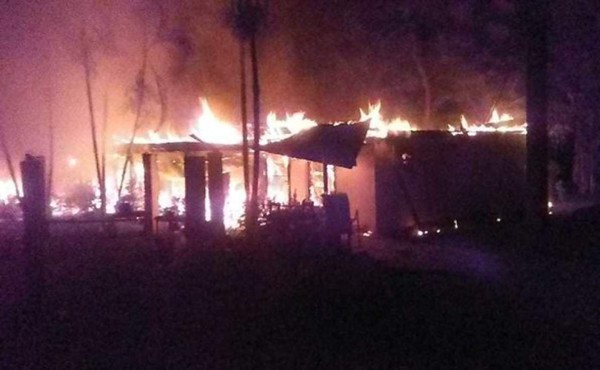 Incendio deja sin vivienda a familias hondureñas que tenían horas de haberse mudado