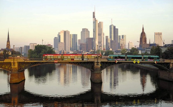 Para los bancos, cambiar a Londres por Fráncfort no es fácil