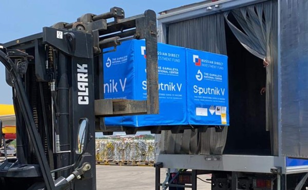 Entre domingo y lunes contemplan que llegue segundo lote de vacunas Sputnik V  