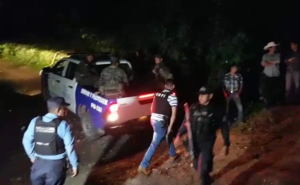 Matan a balazos y machetazos a un padre y su hijo de dos años