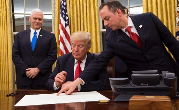 Trump saca a EUA del TTP y anuncia que renegociará el Nafta