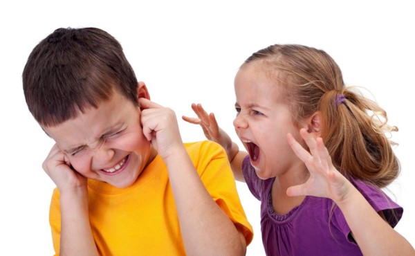 Cómo afrontar la rivalidad entre hermanos