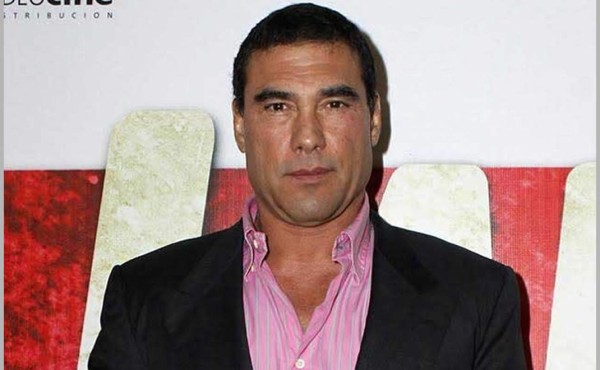 Eduardo Yañez será demandado por los cuidadores de su madre