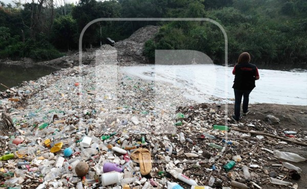Biobardas dejan pasar 85% de la basura a las playas de Honduras  