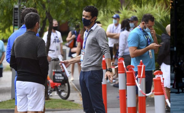 Estricta cuarentena de viajeros no impide la contaminación en Australia
