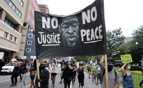 Portland mantiene la protesta tras 100 días de la muerte de George Floyd