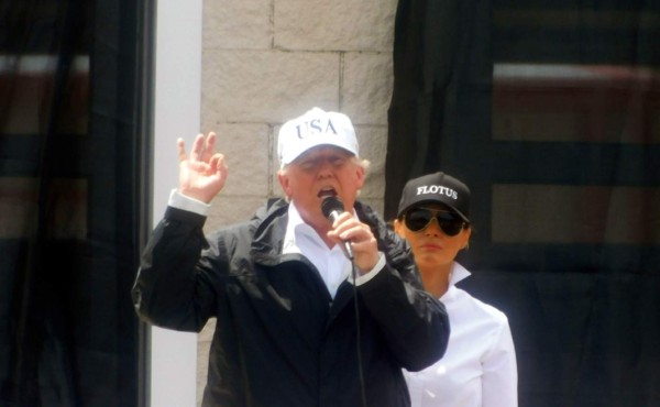 Trump dará un millón de dólares de su fortuna a los afectados por Harvey
