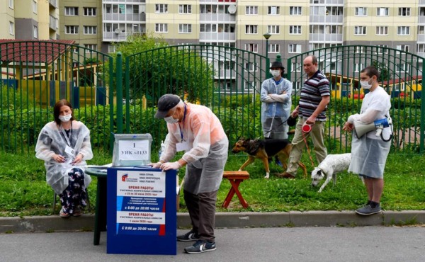 Centros de votación improvisados en Rusia para movilizar a favor de Putin