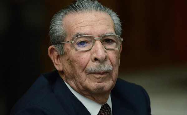 Muere el exdictador Efraín Ríos Montt, juzgado por genocidio en Guatemala