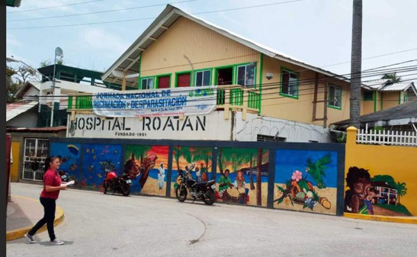 Hospital de Roatán confirma 26 casos de COVID-19 entre su personal