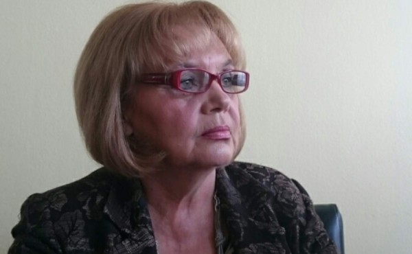 Una doctora serbia cambiará de sexo para denunciar la discriminación laboral