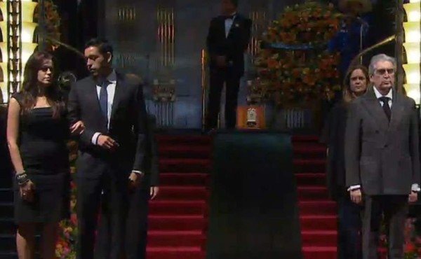 Homenaje a Juan Gabriel en Bellas Artes