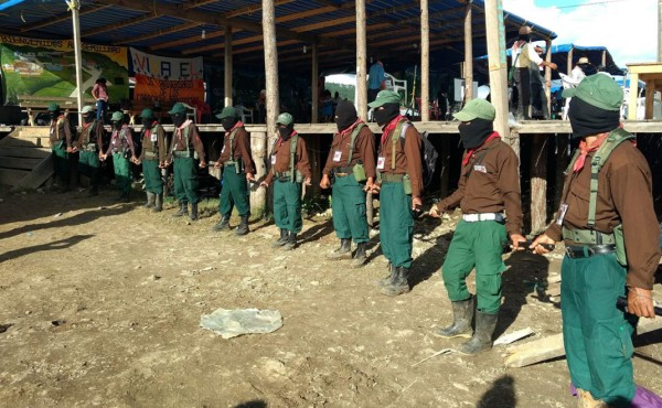 México, ejército zapatista toma el control de 11 territorios