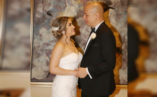 Felicidad por los nuevos esposos