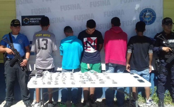 Capturan en La Ceiba a cinco supuestos pandilleros de la MS