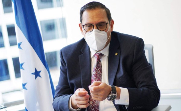 Canciller Rosales: 'Traficantes usan política de Biden para impulsar migración”