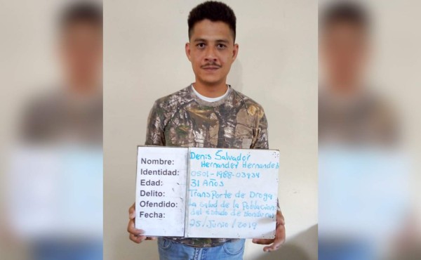 Lo capturan con supuesta marihuana y dinero