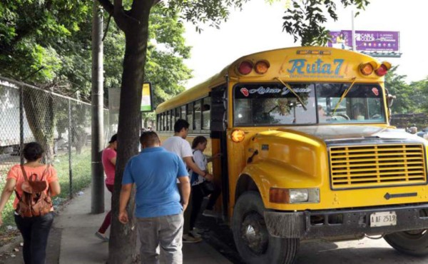 Usuarios del transporte pagarán un lempira más a partir de mañana