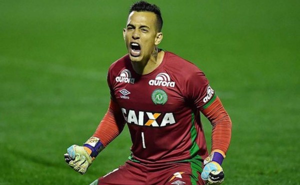 Portero del Chapecoense se despide de su esposa antes de morir