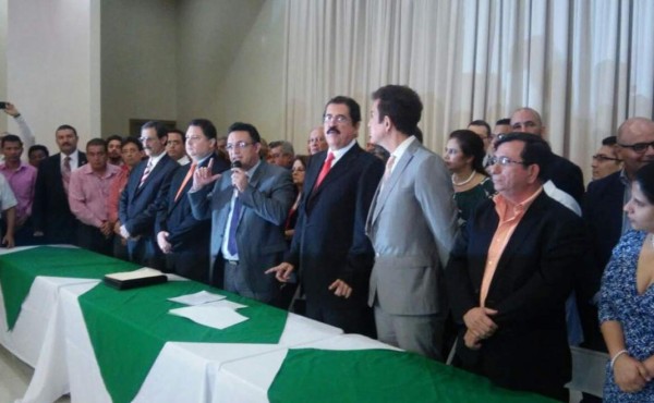 Oposición de Honduras exige formar parte de la junta directiva del Congreso