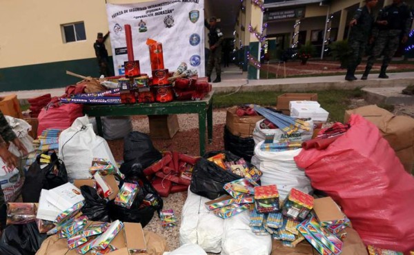 Mortero le explota a niña y pierde parte de sus dedos